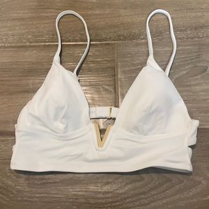 New without tags Victoria’s Secret swim top size medium